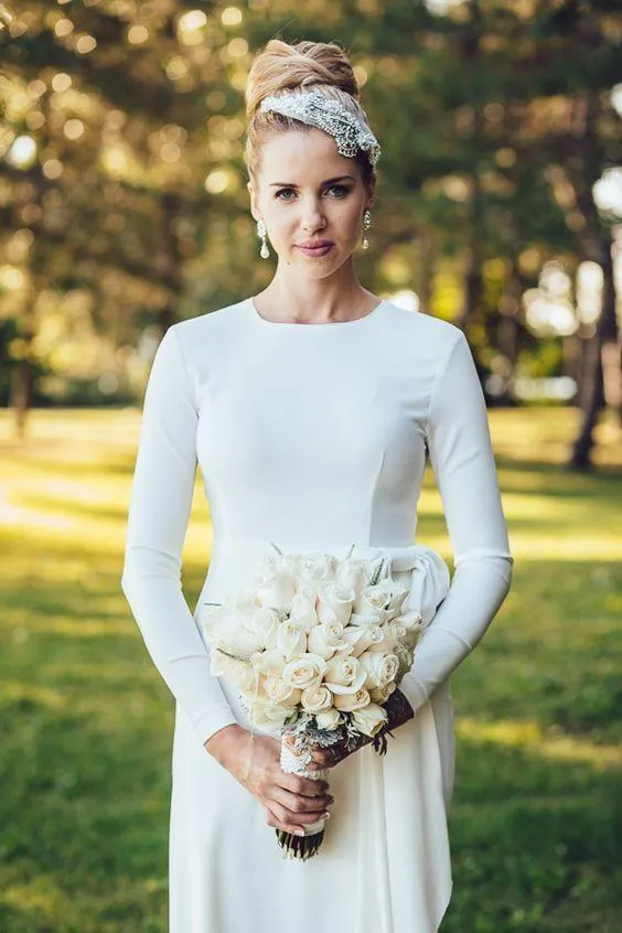 2019 Spring Simple Wedding Dress with Long Sleeves