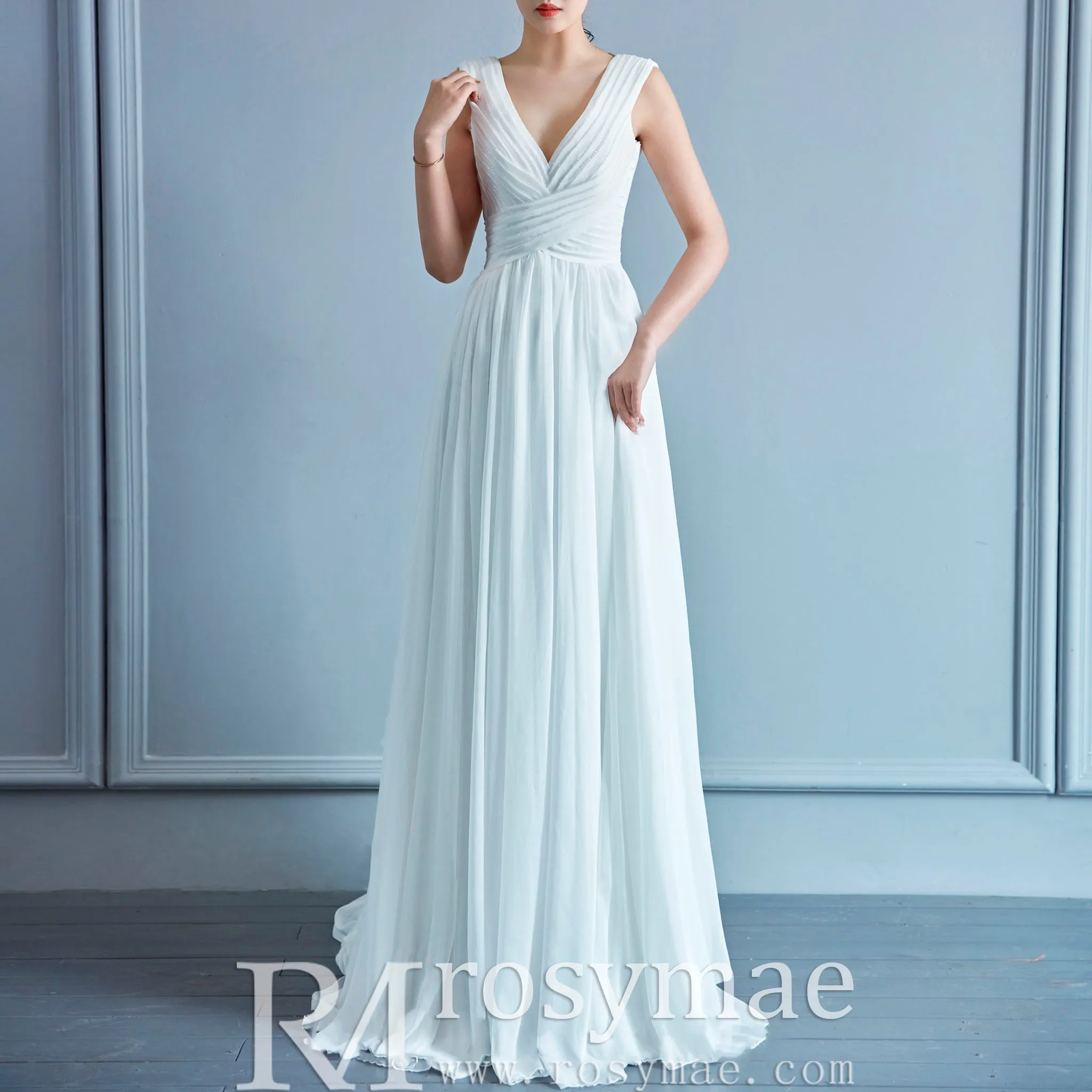 A-line Princess Chiffon V-neck Wedding Dresses with Tank Top
