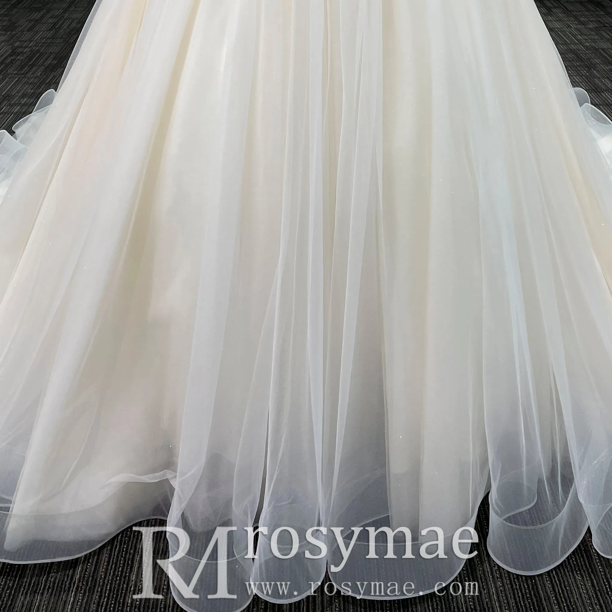 A Line Sheer Sleeves Wedding Dresses & Gowns