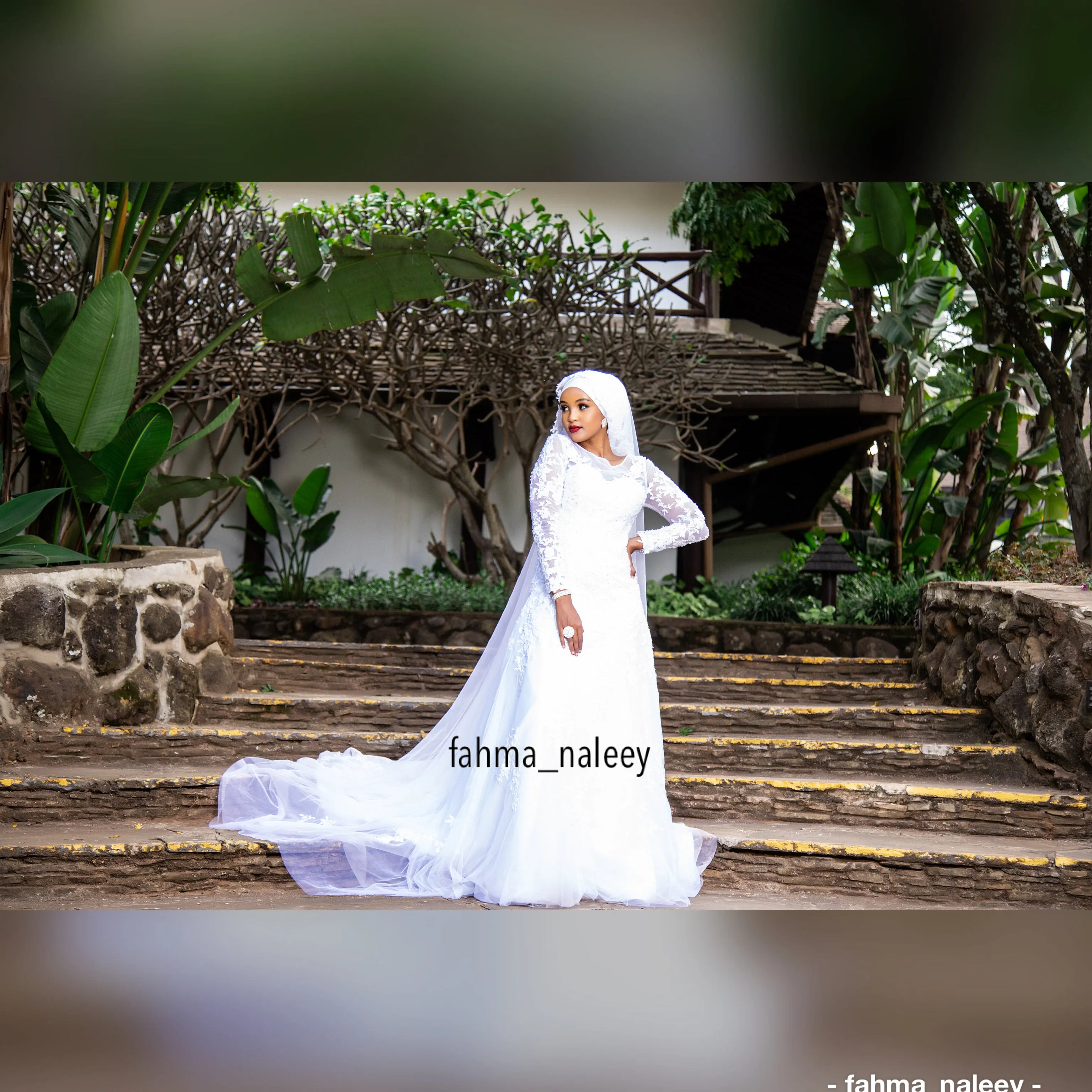 A line Wedding dress