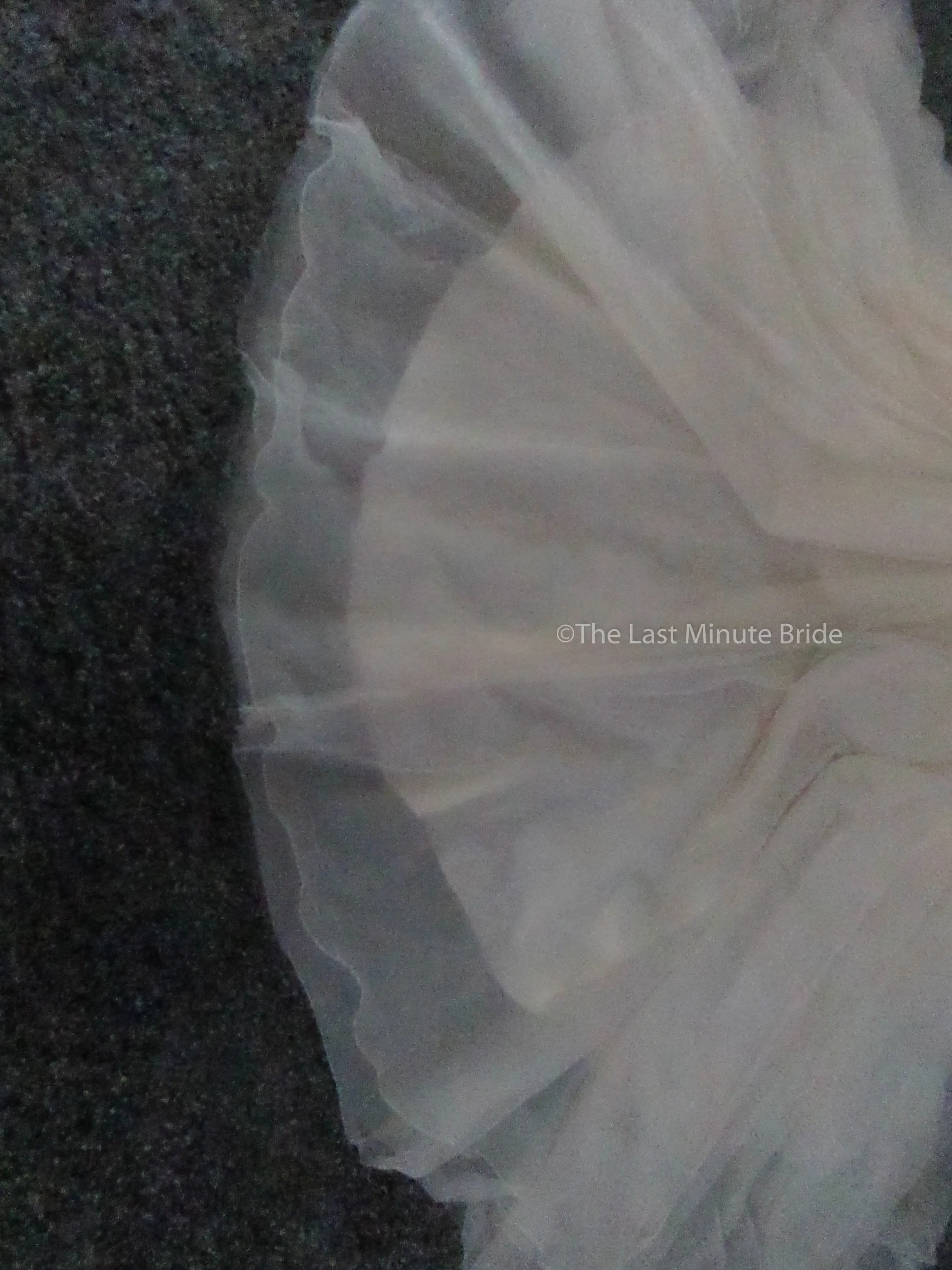 Allure Bridals L422
