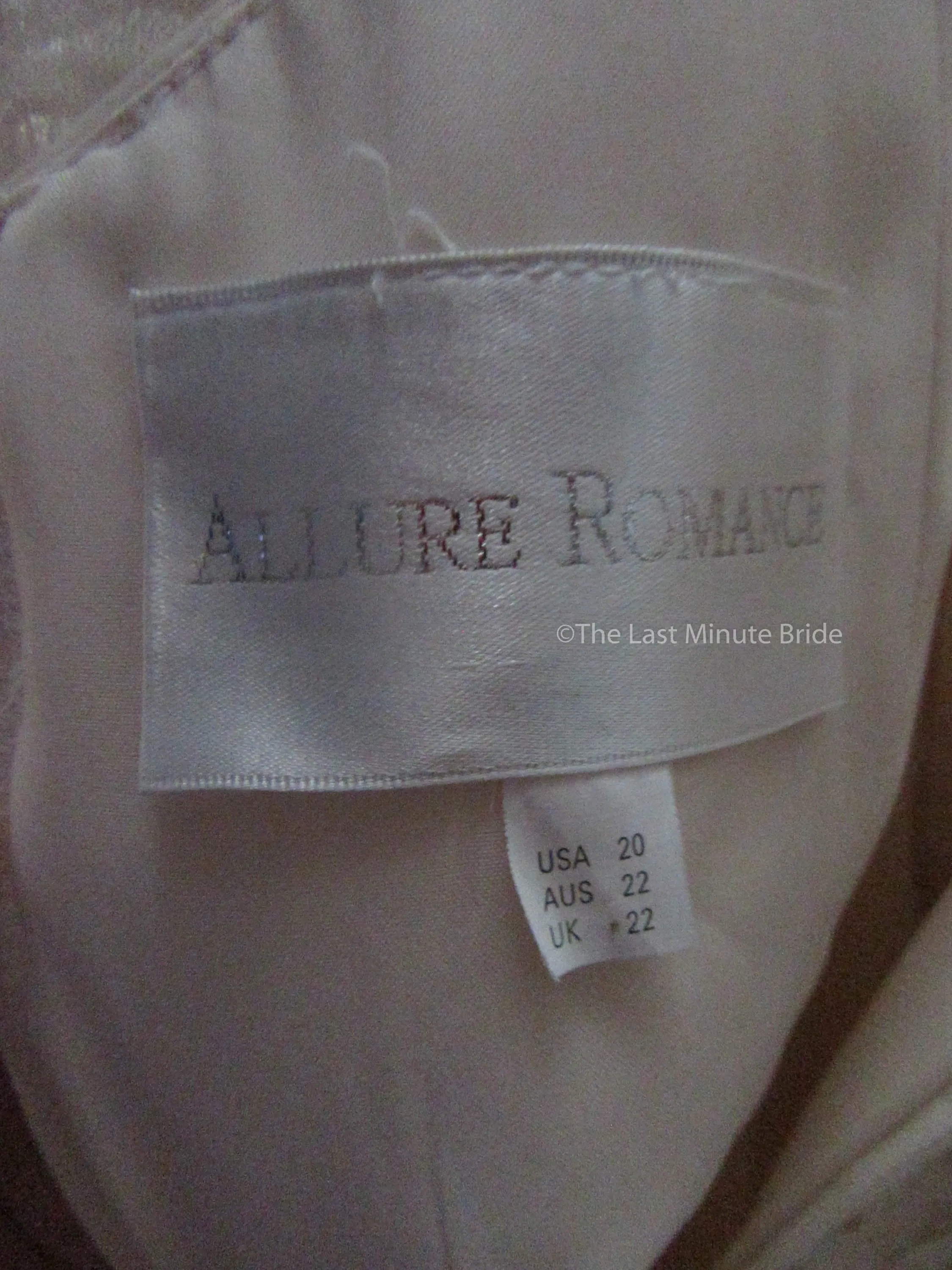 Allure Bridals L422