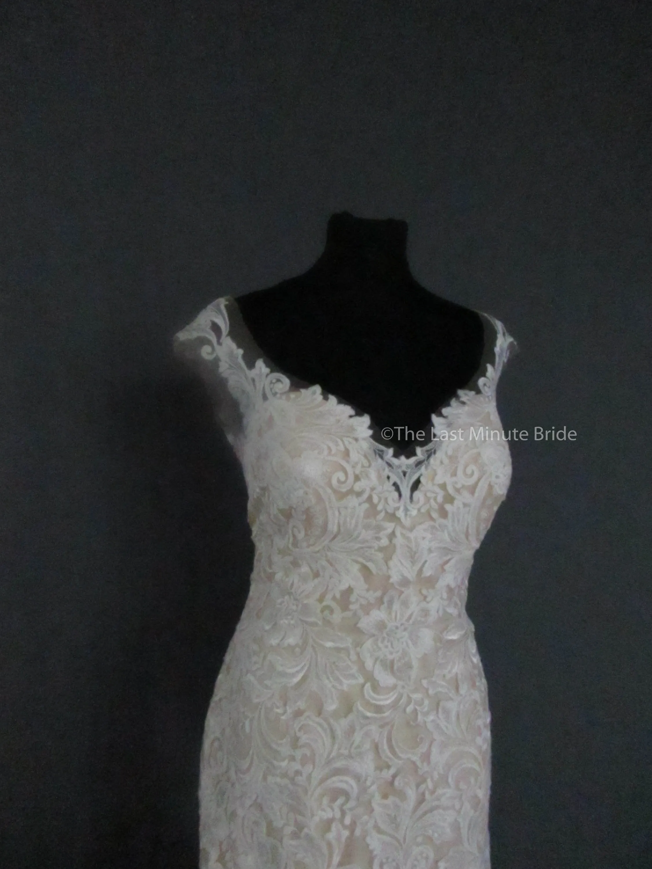 Allure Bridals L422