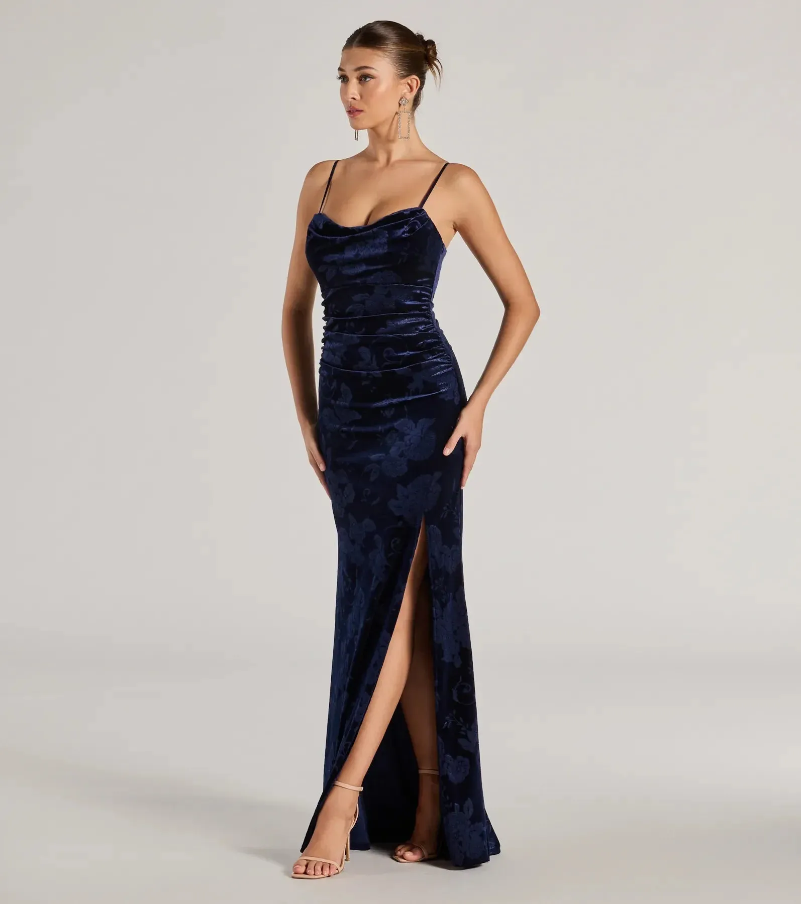 Anisa Sleeveless Floral Velvet Mermaid Dress