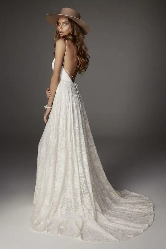 Backless Boho Lace Wedding Dress with V-neckline