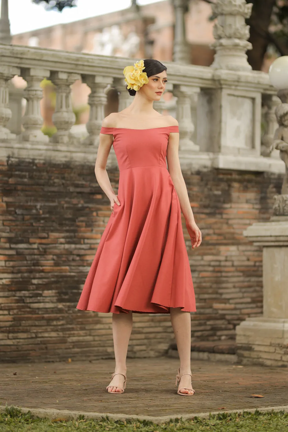 BEATRIZ Off Shoulder Midi Dress with Pockets (Rust Linen)