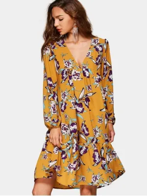 BerryBetty - Chic Plunging Neck Empire Waist Floral Print Dress