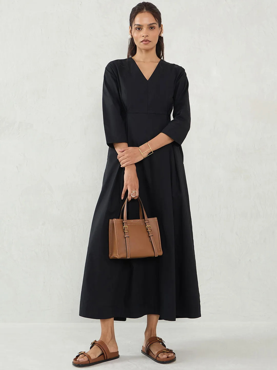 Black Pleat Detailing Poplin Maxi Dress