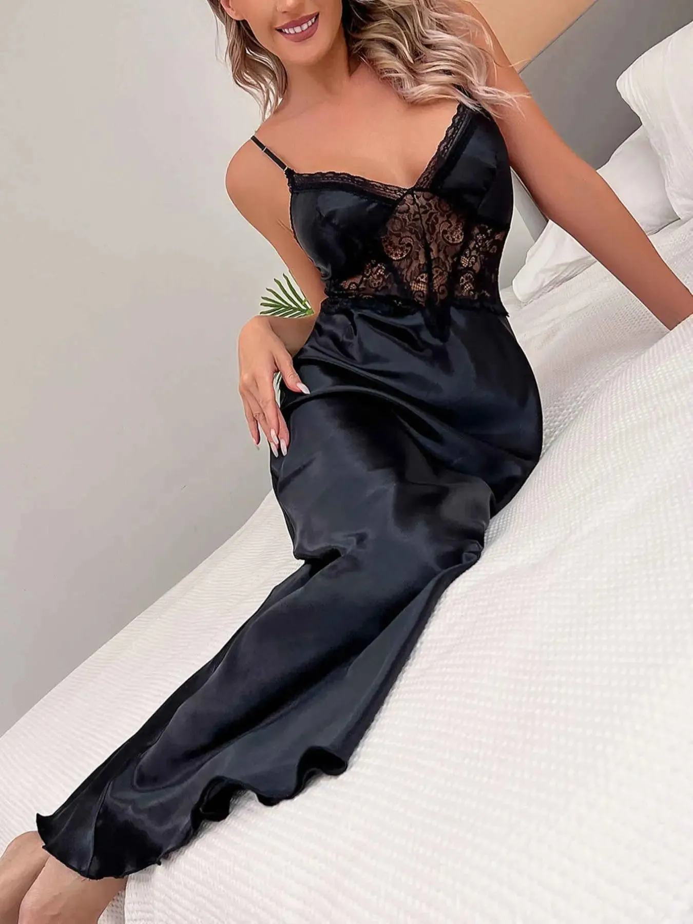 Black Satin Long Lace Splicing Sexy Dress Hot Women's Nightgowns