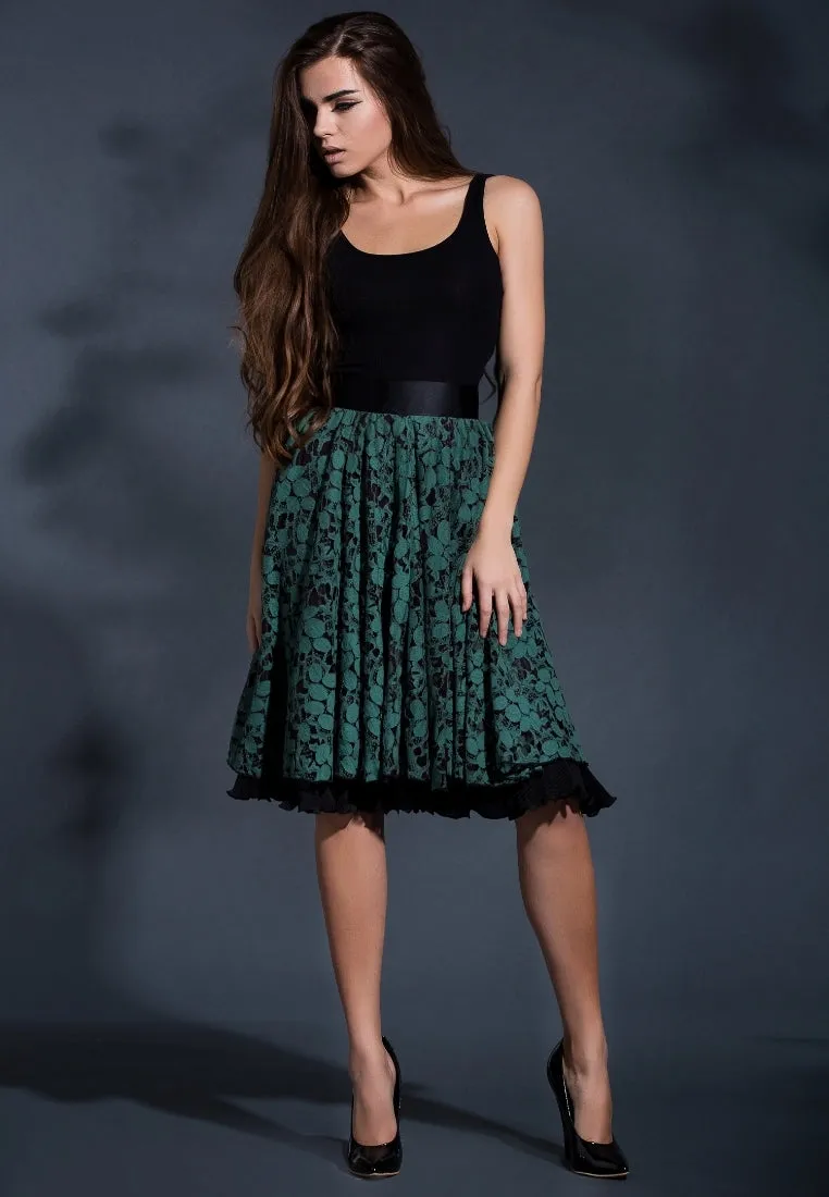 Blanket of leaves full ruffle skirt