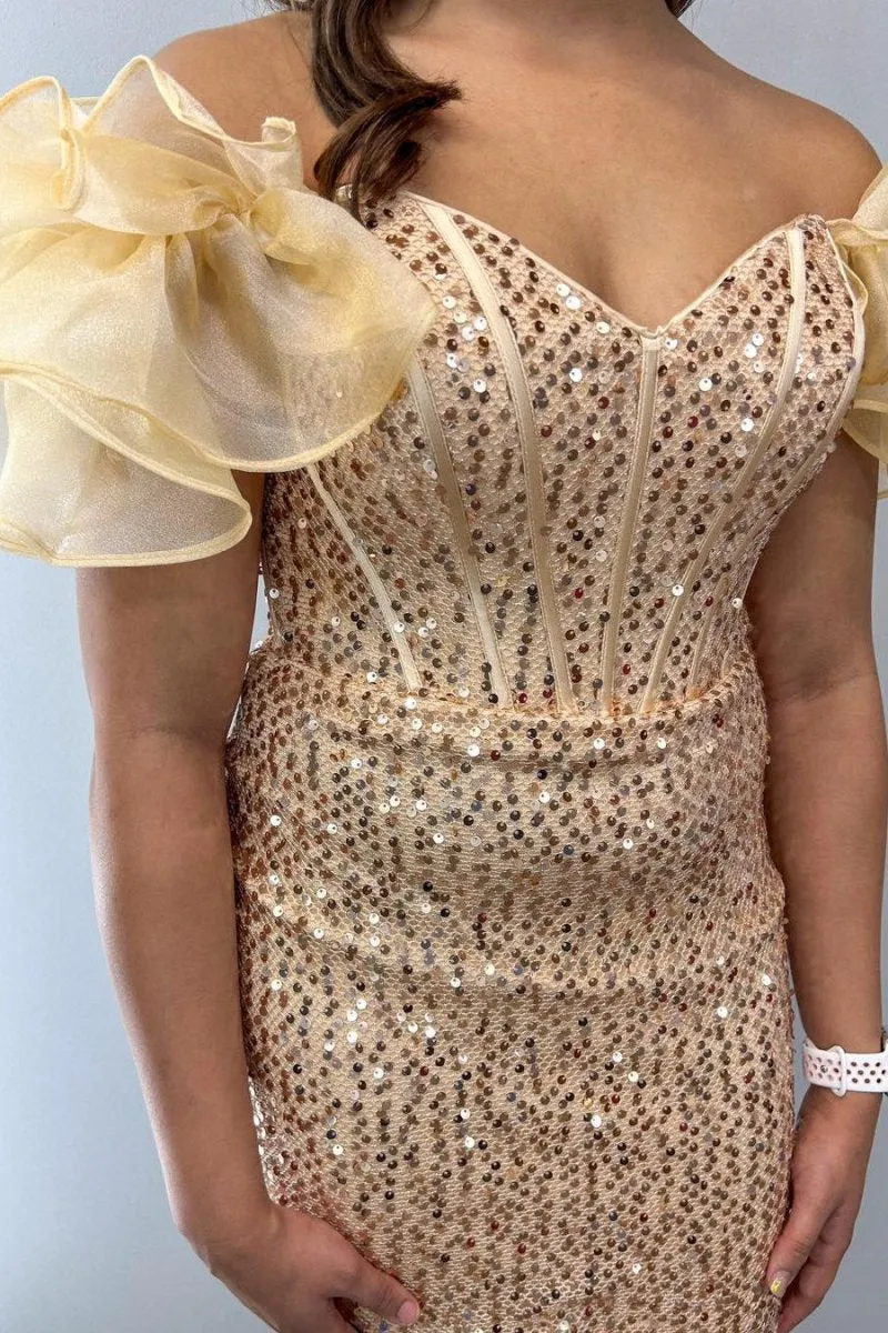 Bodycon Off-the-Shoulder Iridescent Sequin Short Homecoming Dresses