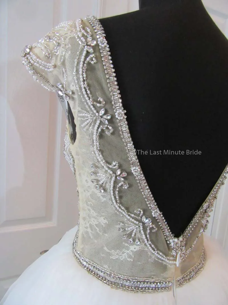 Calla Blanche Style Carrie 16242