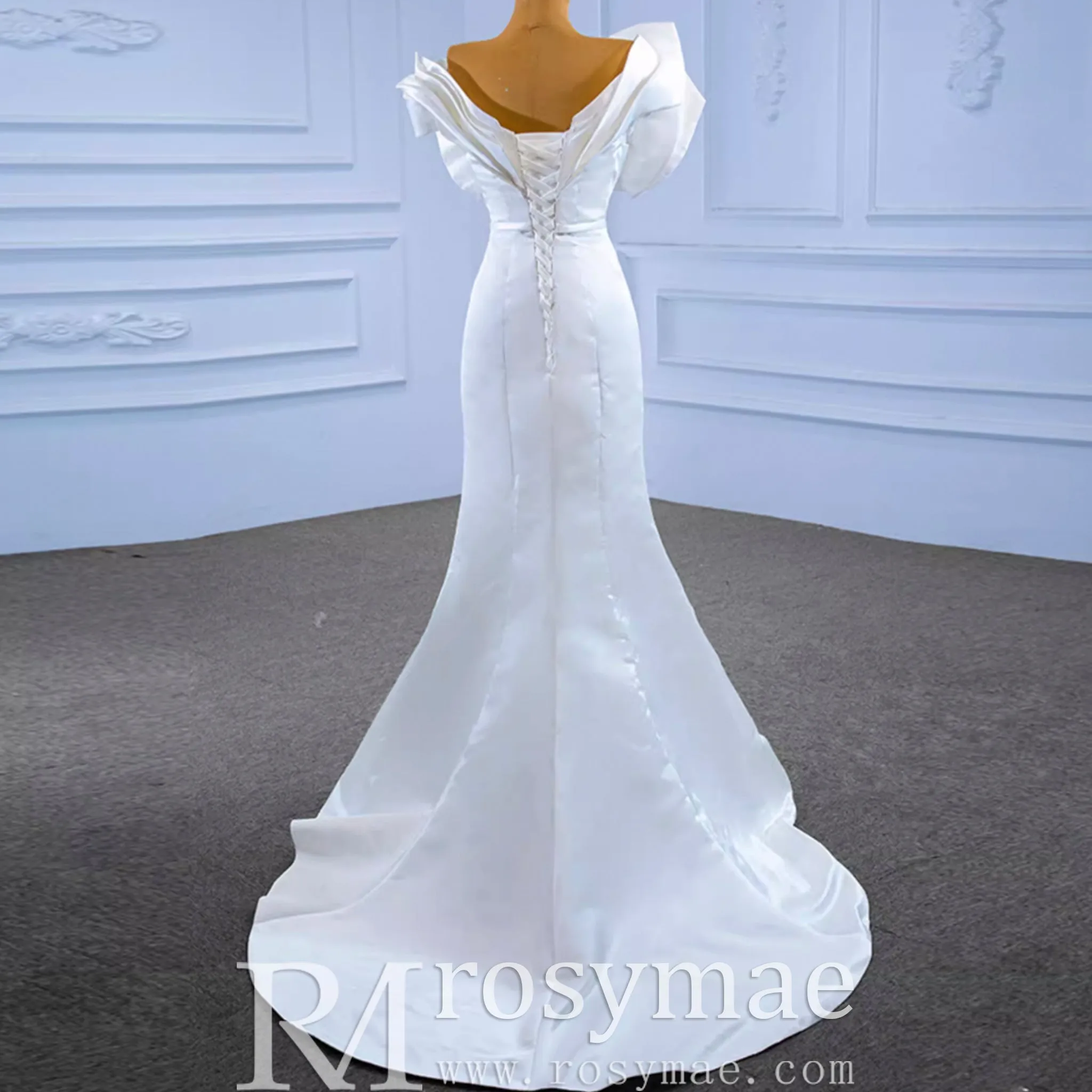 Chic Satin Wedding Dress Fit and Flare with Flowers