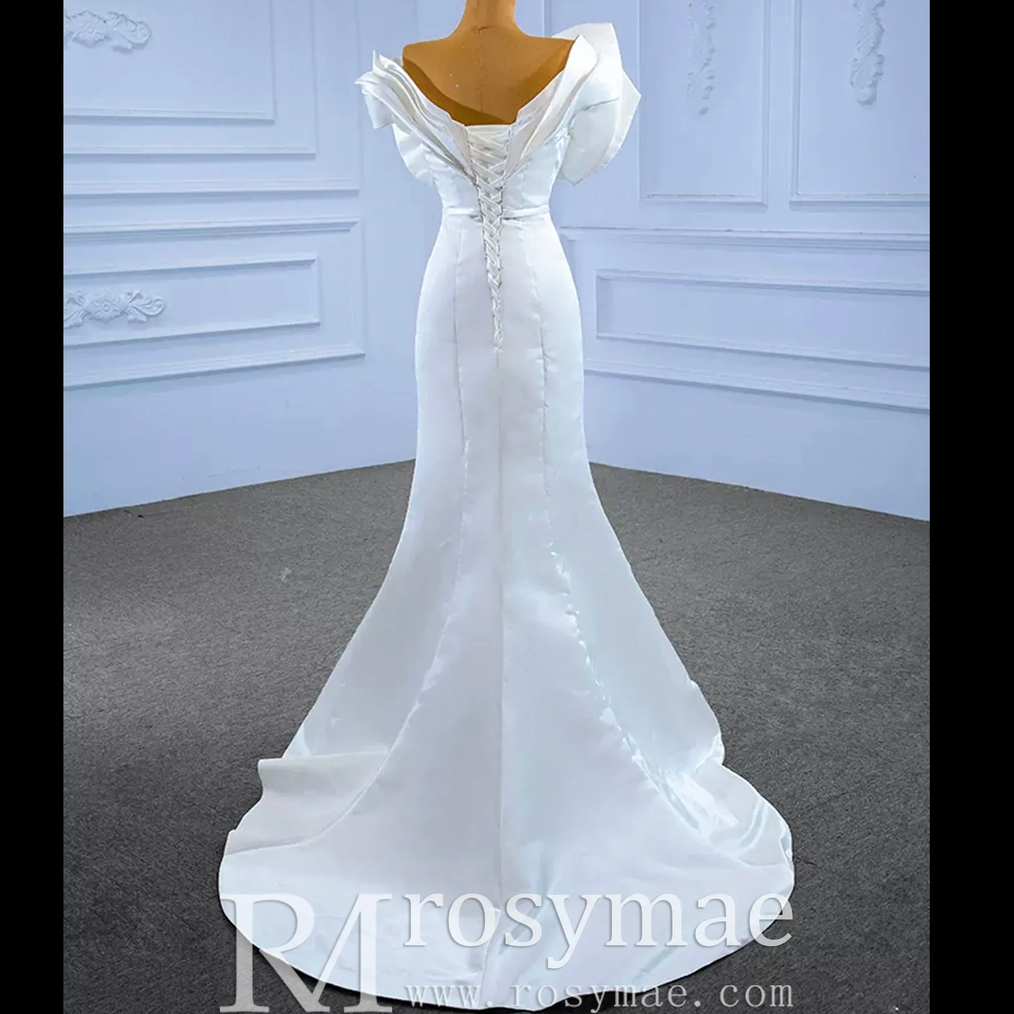 Chic Satin Wedding Dress Fit and Flare with Flowers