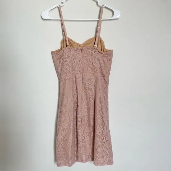 Dress The Population Leanne Lace Cocktail Dress Pink Size Medium NWOT