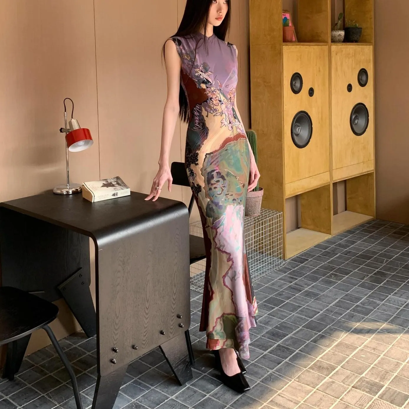 Elegant Mermaid Hem Maxi Qipao with Toggle Button