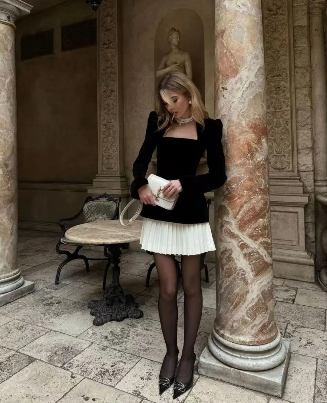 Elegant Square-Neck Velvet and Pleated Contrast Mini Dress