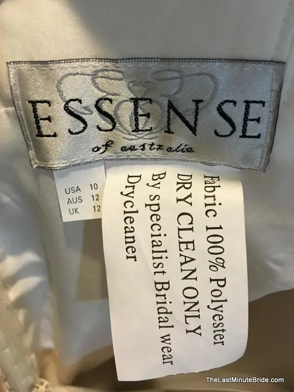 Essense of Australia D1999 size 10
