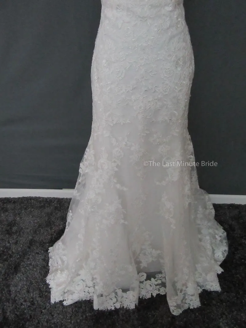 Essense of Australia D2109 size 12