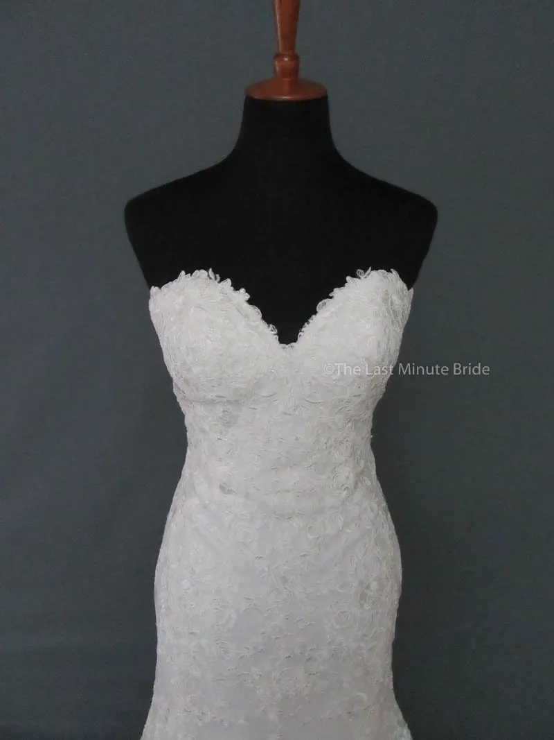 Essense of Australia D2109 size 12