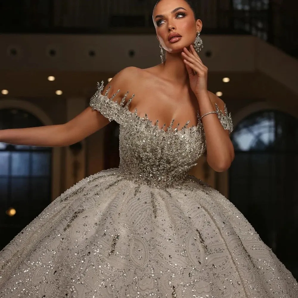 Exquisite Off-the-Shoulder Beaded Wedding Dress with Shiny Rhinestones – Custom Lace-Up Ball Gown for Brides