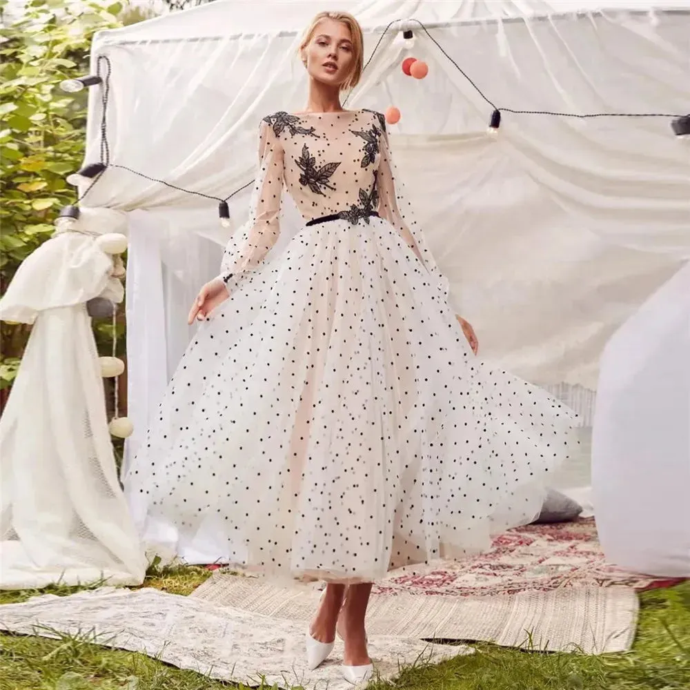 Fashion Dotted Tulle Prom Dress A-Line Ruched Long Sleeves 3D Butterfly Formal Evening Dress Floor Length Party Gowns