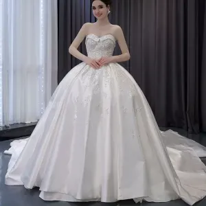 Gorgeous Puffy Skirt Ball Gown Satin Wedding Dress Royal Train