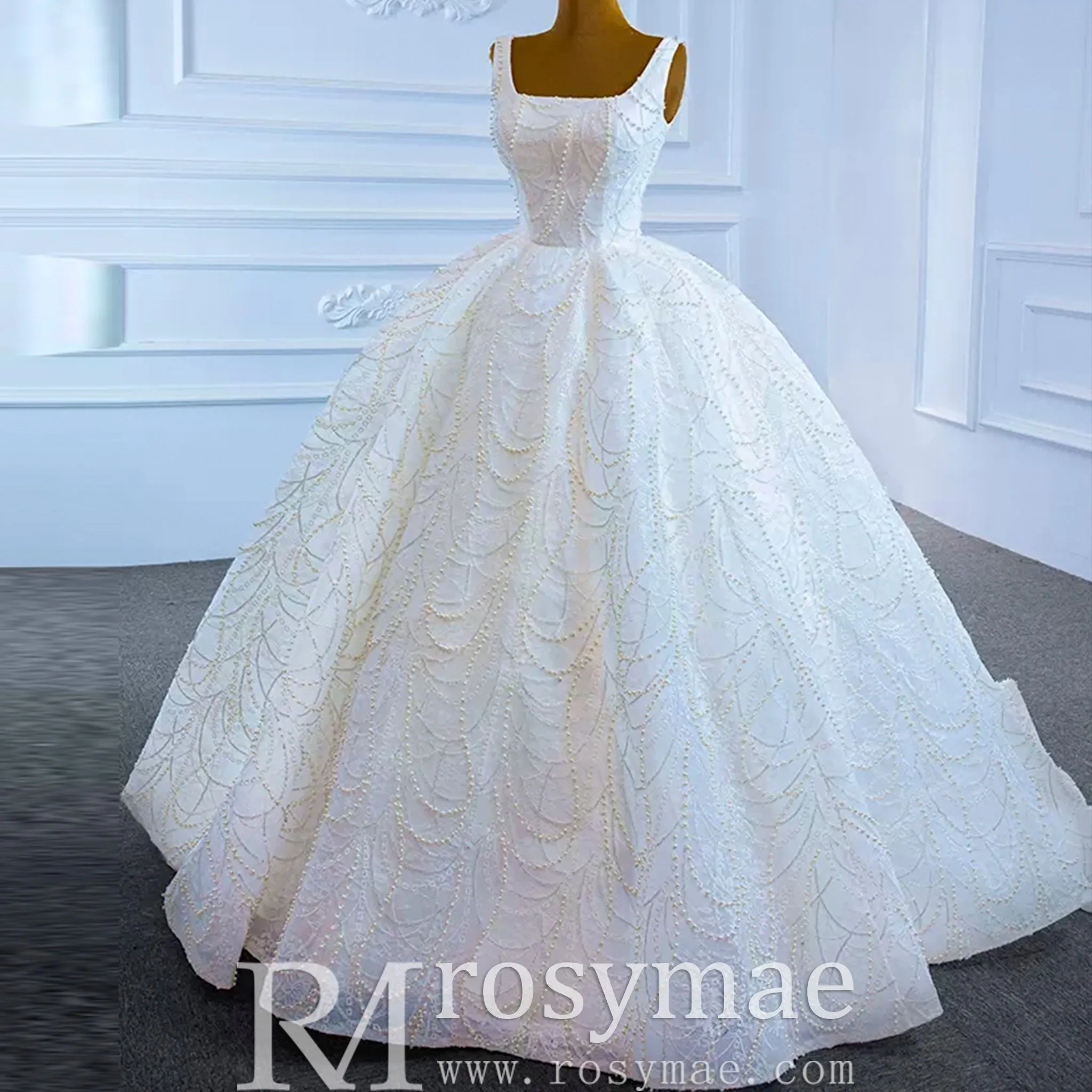 High-end Puffy Skirt Ball Gown Wedding Dress with Square Neckline