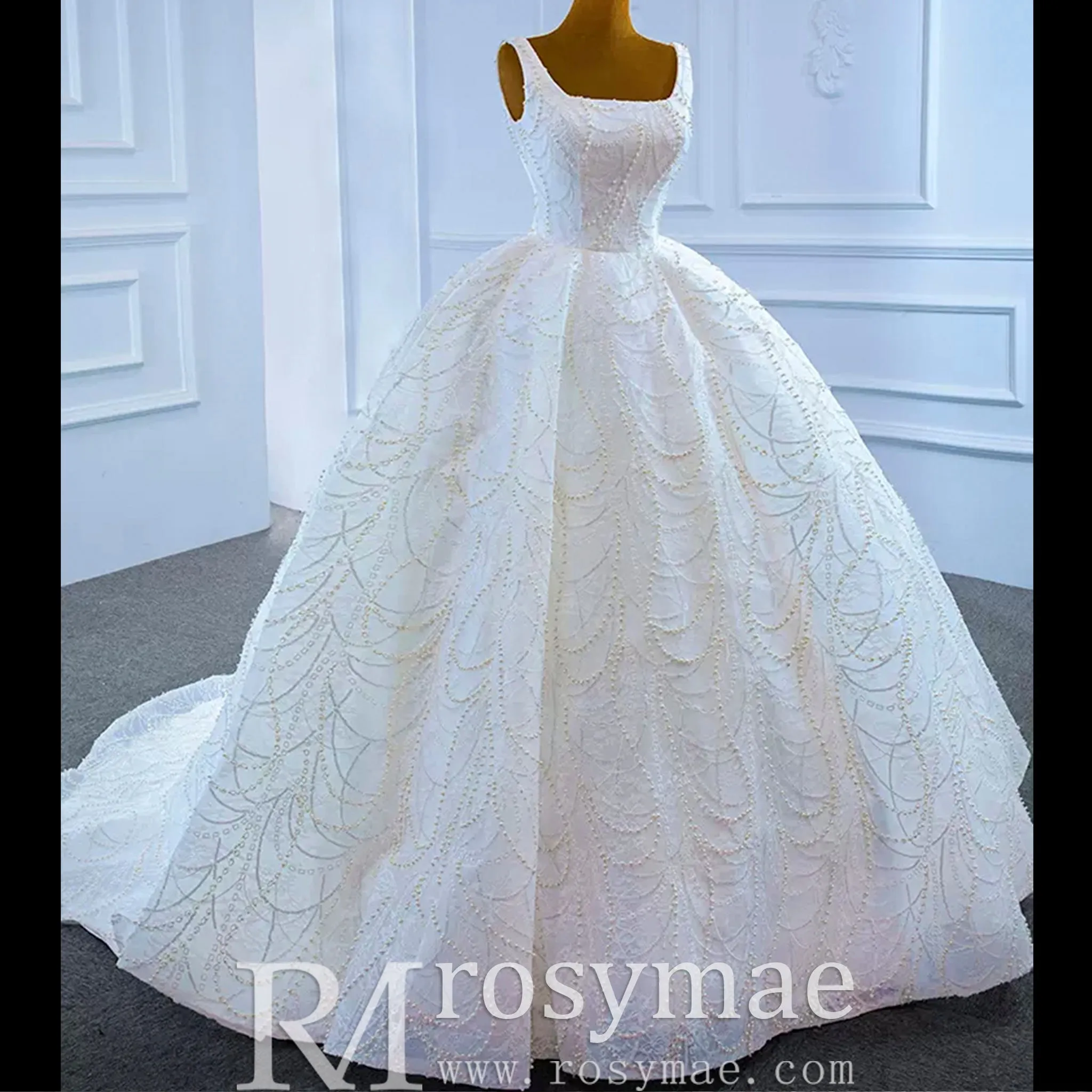 High-end Puffy Skirt Ball Gown Wedding Dress with Square Neckline