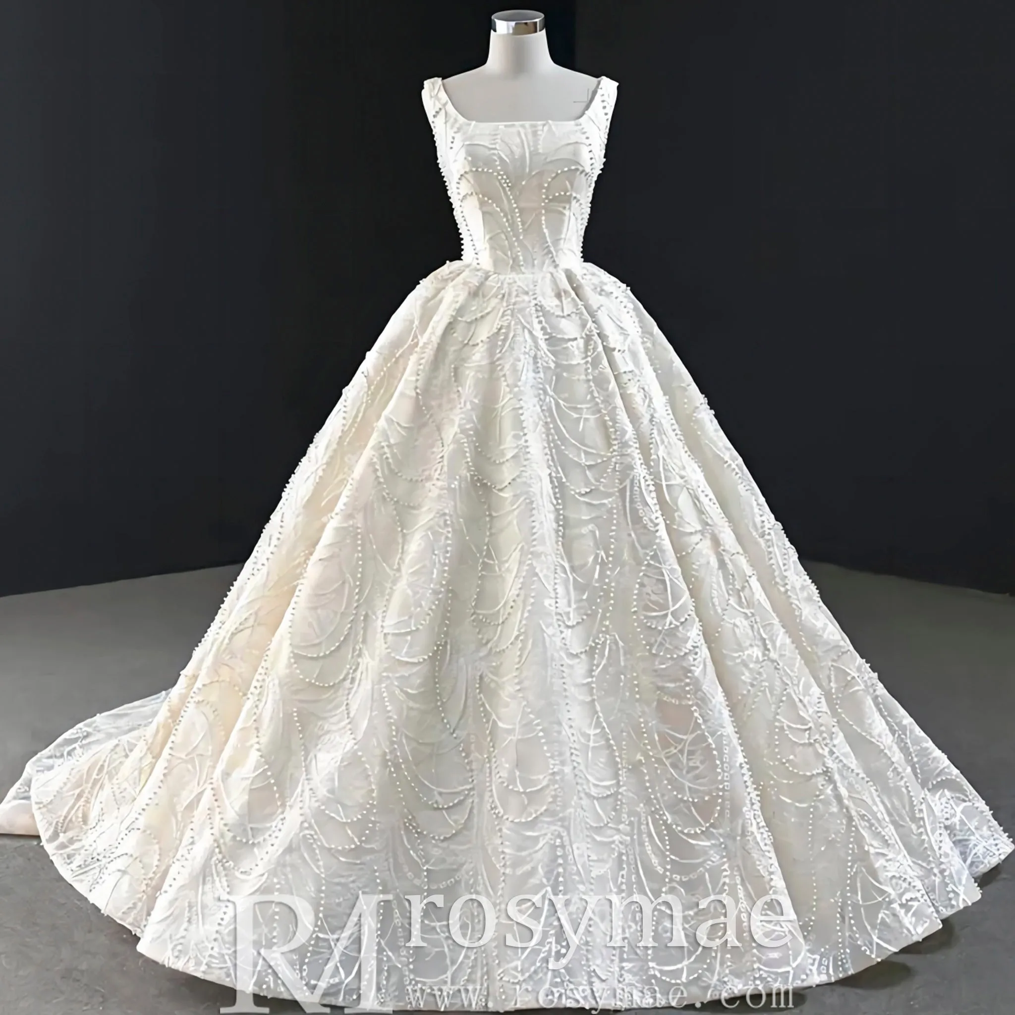 High-end Puffy Skirt Ball Gown Wedding Dress with Square Neckline