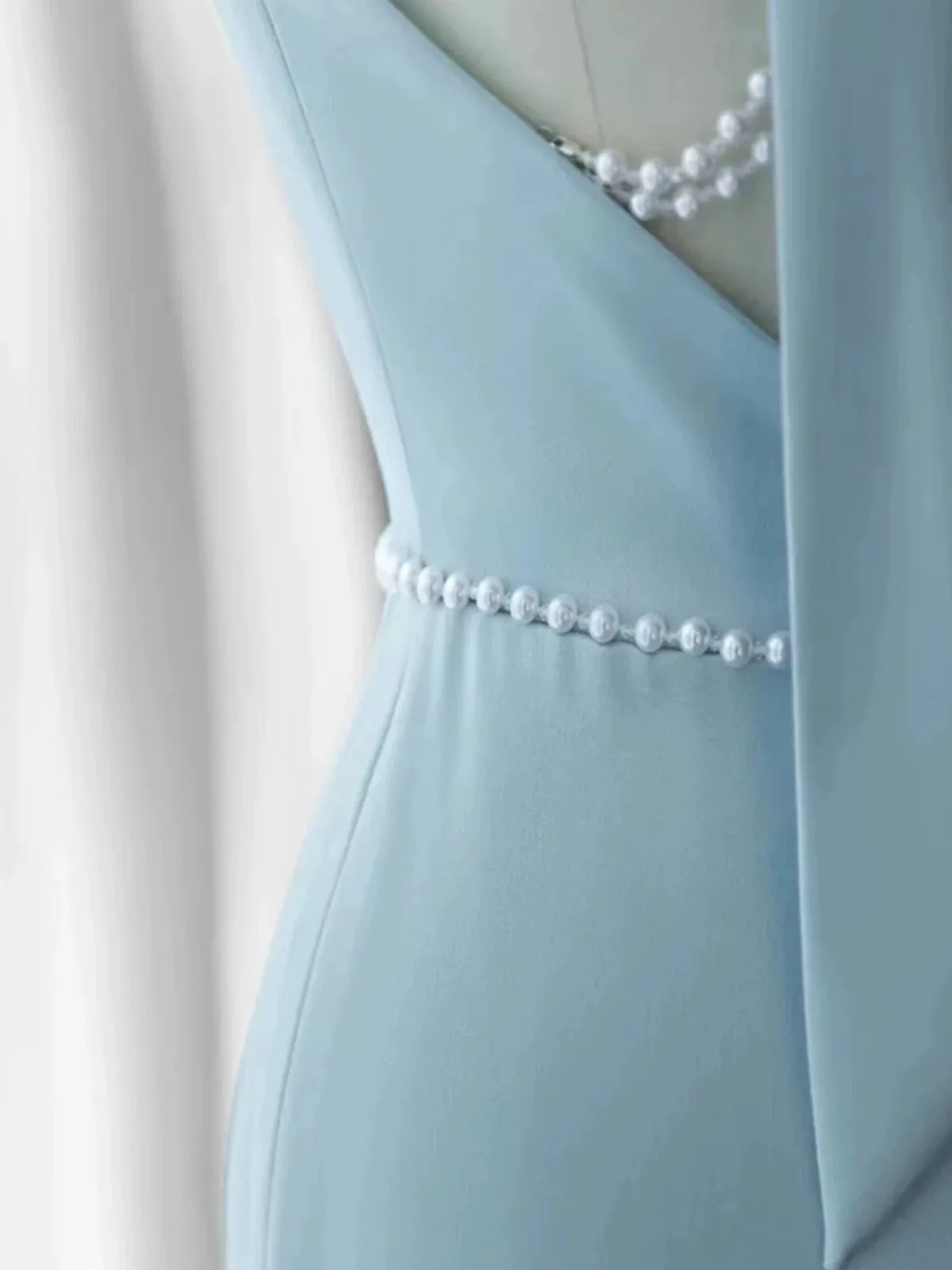 JazzHer Elegant Mermaid V Neckline Blue Backless Pearls Long Prom Dress Evening Dresses (PRE-ORDER)