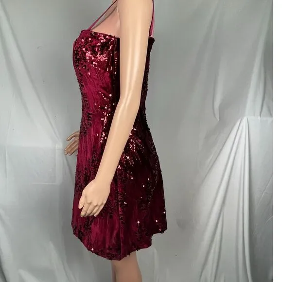 Kensie‎ one shoulder Burgundy Wine sequin cocktail dress, size 8, holiday party