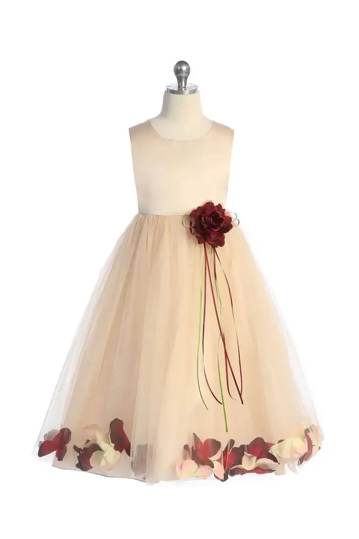 Kenza - Blush and Burgundy Petals