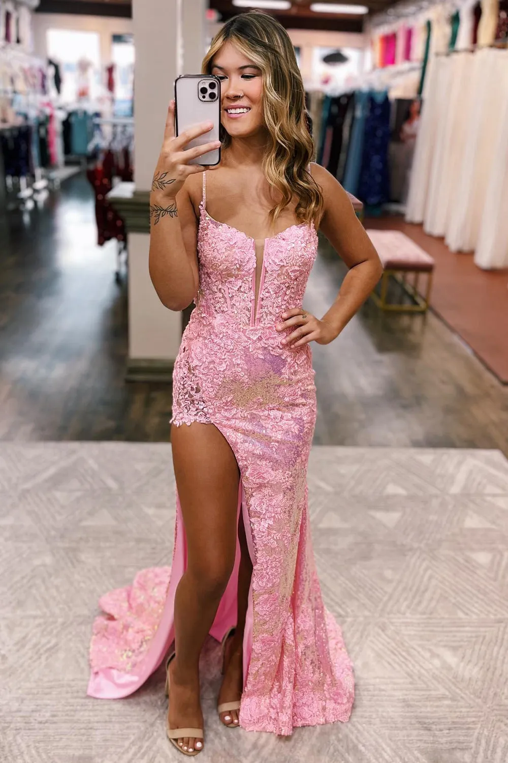 Long Mermaid Red Prom Dress 2024 Spaghetti Straps Appliques with Slit