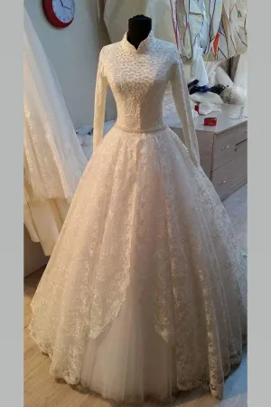 Long-sleeved Muslim High Collar Wedding Gowns with Lace Pearls