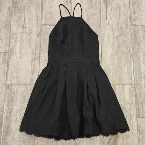 Lovers   Friends Dress Womens XS Fit &amp; Flare Cocktail Lace Open Back Pleated