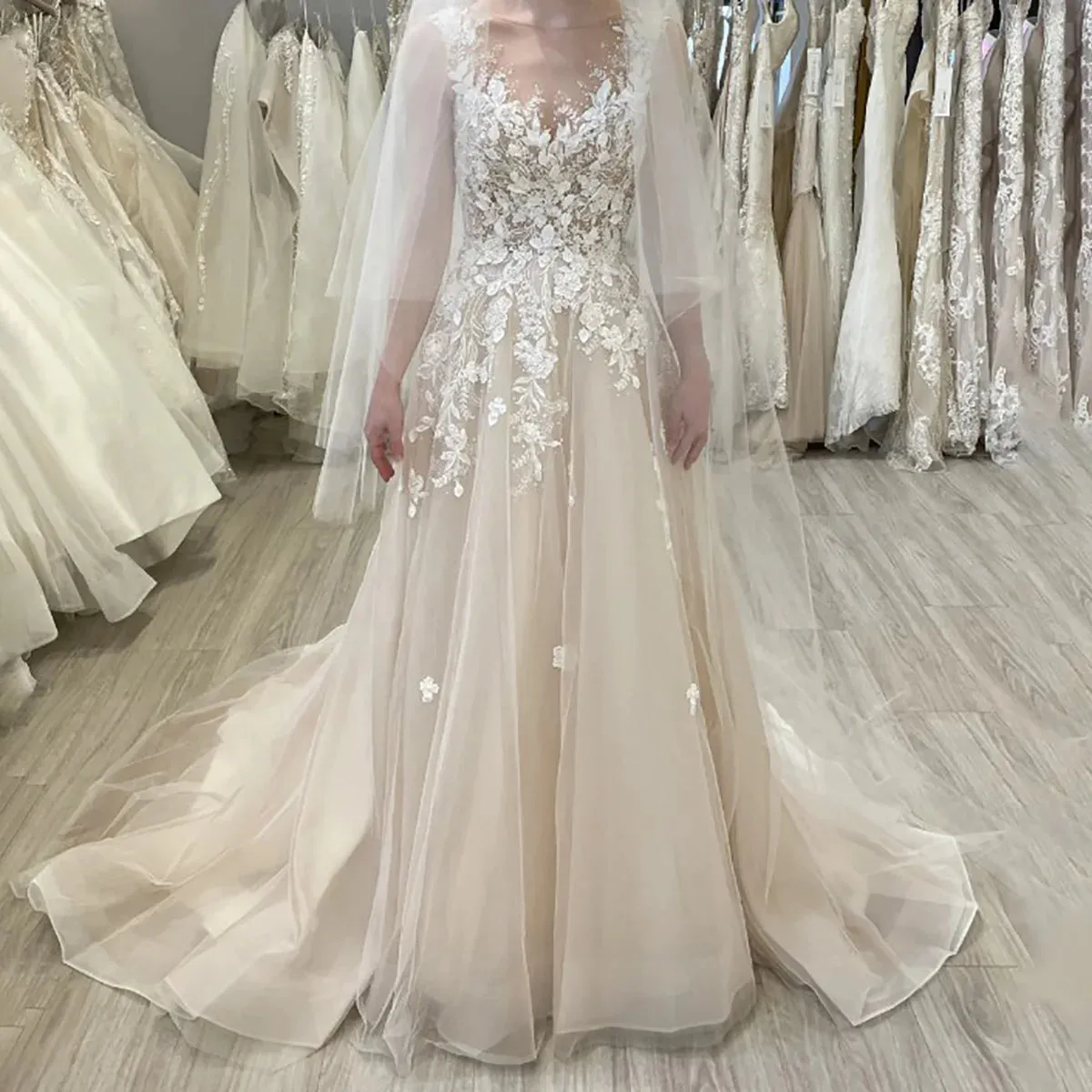 Luxe 3D Beading Lace Wedding Ballgowns Illusion Scoop Neck Backless Floral Embroidered Long Train Customized Bridal Gowns