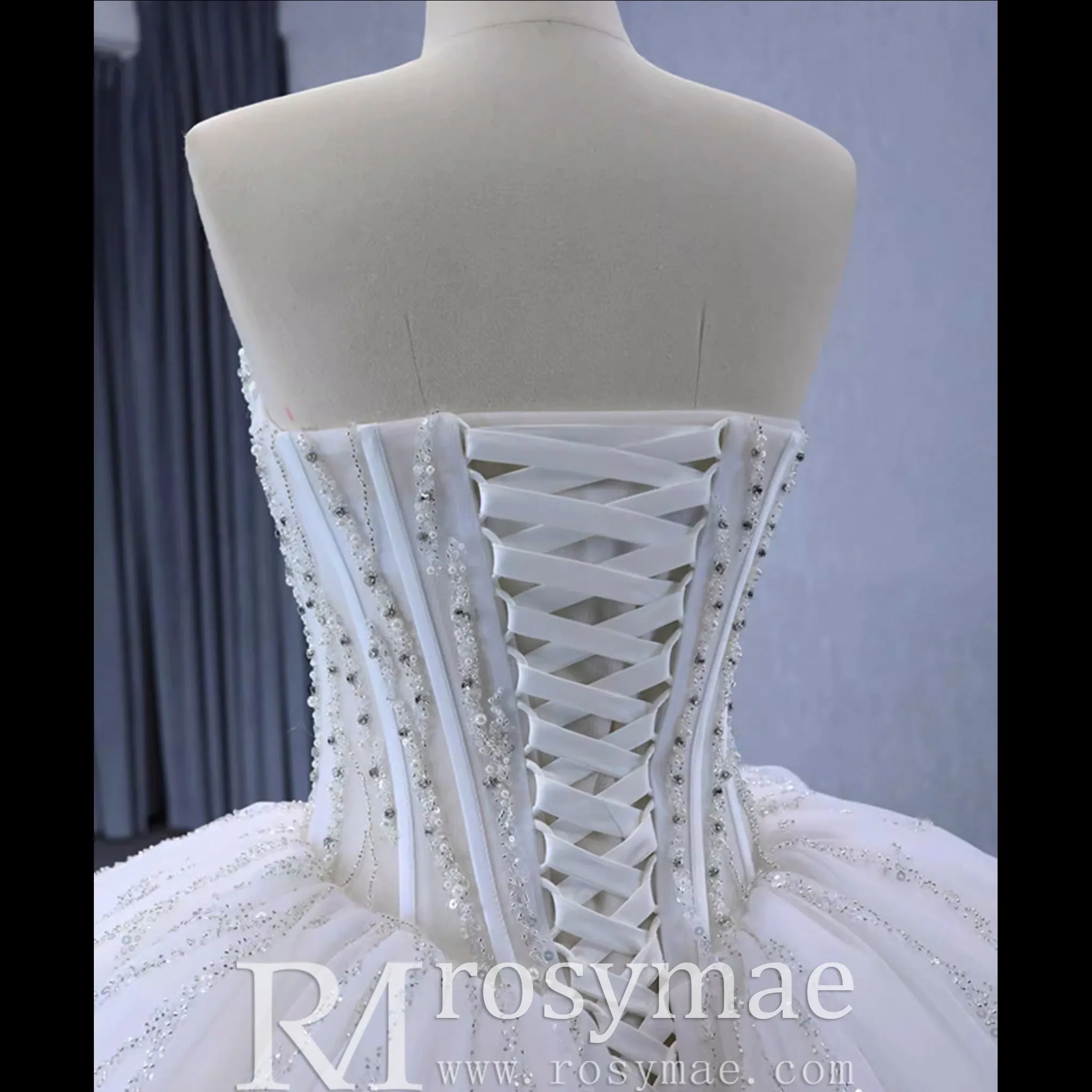 Luxury Sweetheart Neckline Ball Gown Wedding Dress Sheer Bodice