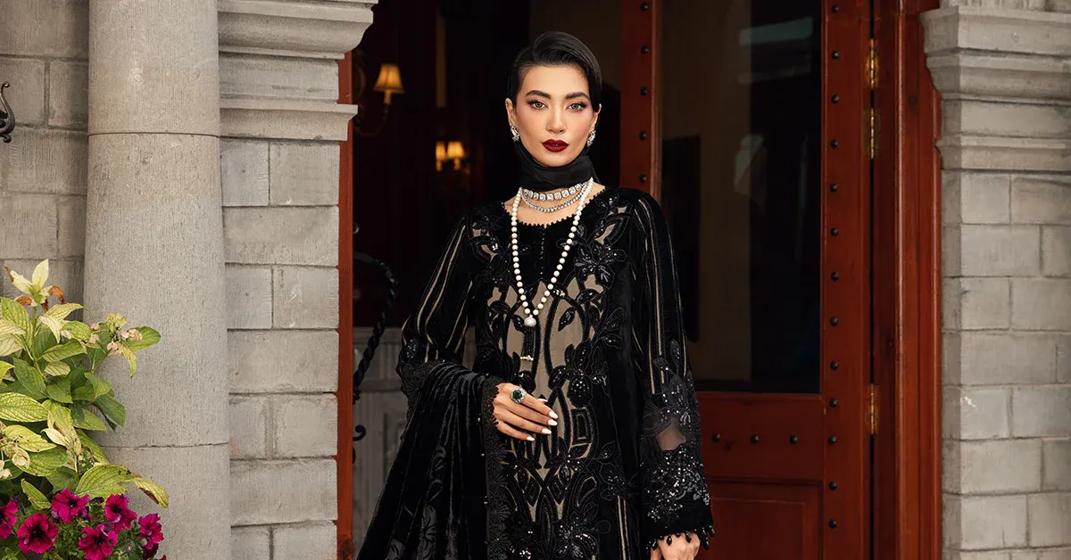Maria.B Vinter Luxe 3 Piece Unstitched Embroidered Velvet Suit DL-1205 With Paliachi Shawl