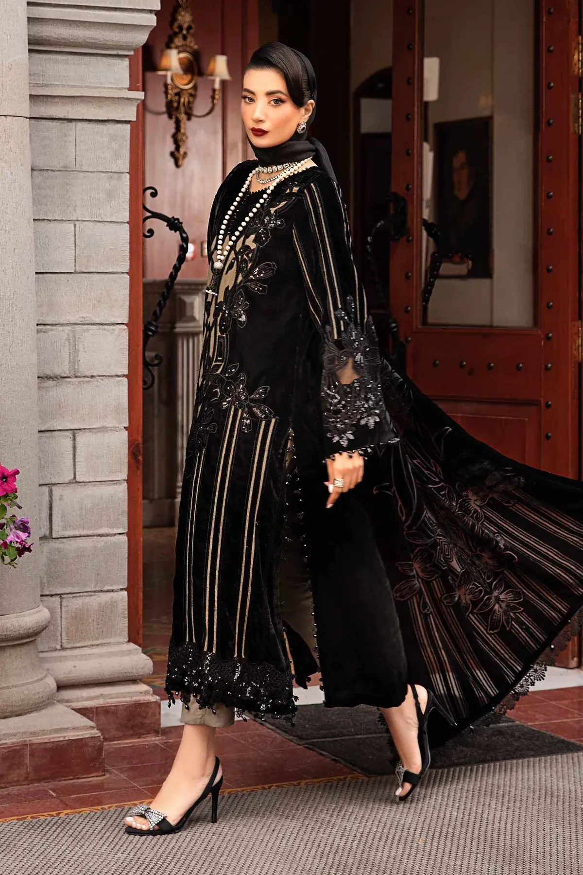 Maria.B Vinter Luxe 3 Piece Unstitched Embroidered Velvet Suit DL-1205 With Paliachi Shawl