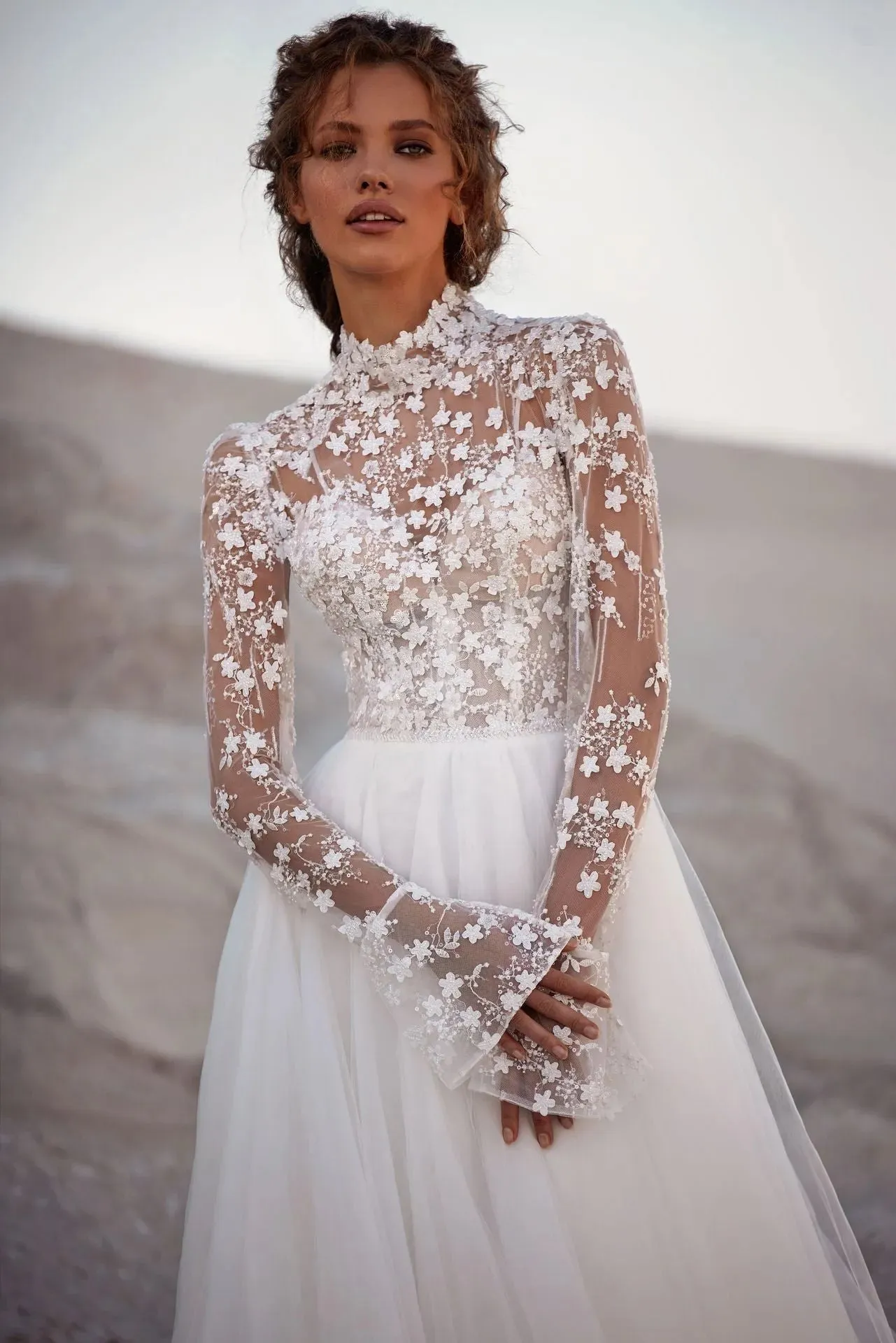 Modest A Line Wedding Dress Tulle High Neck Beading Flowers With Lace Applique Full Long Sleeves Button Back Bridal Gowns Custom