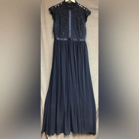 No brand navy blue formal gown, size 10 lace top with chiffon bottom