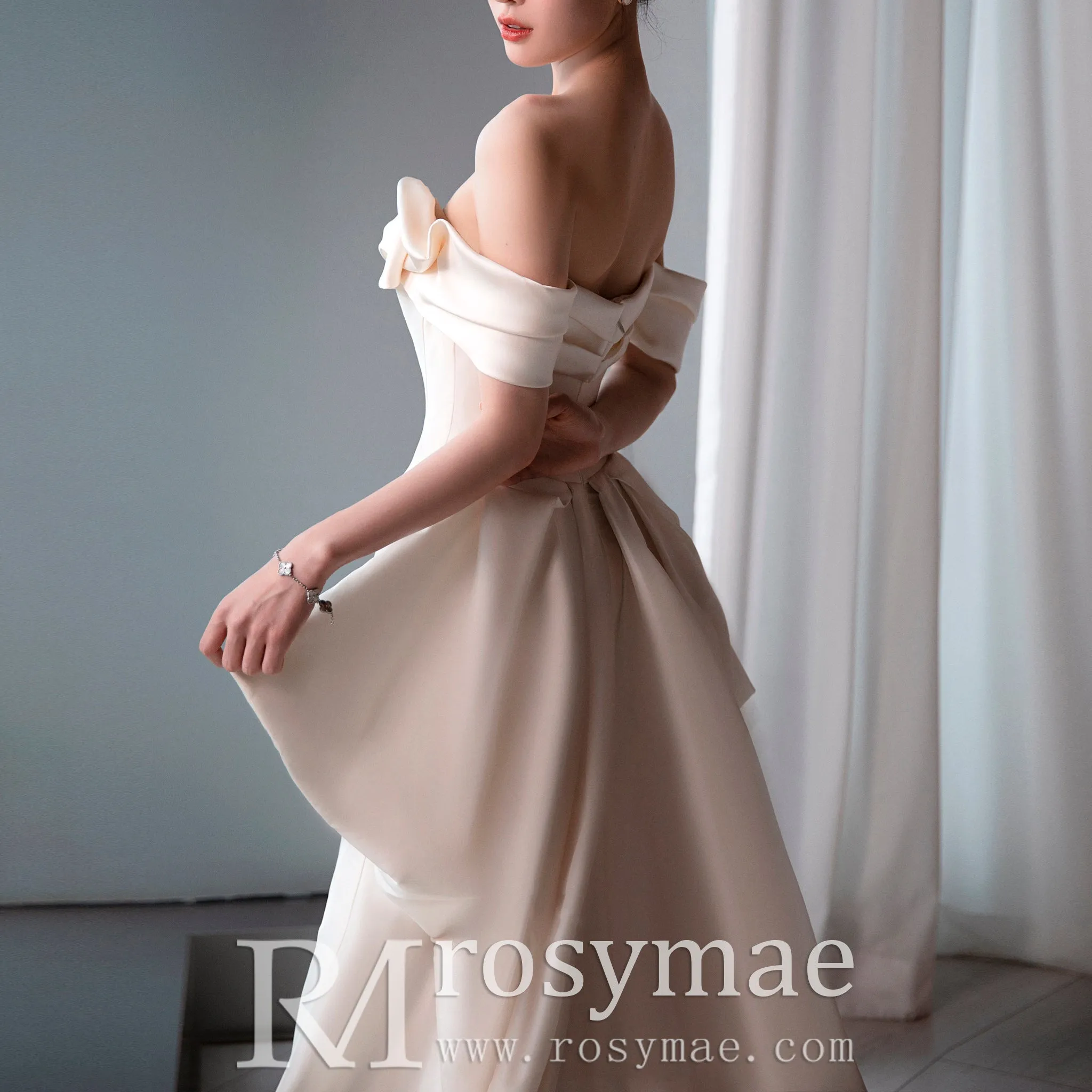 Off Shoulder Mermaid Wedding Dress with Long Bowknot