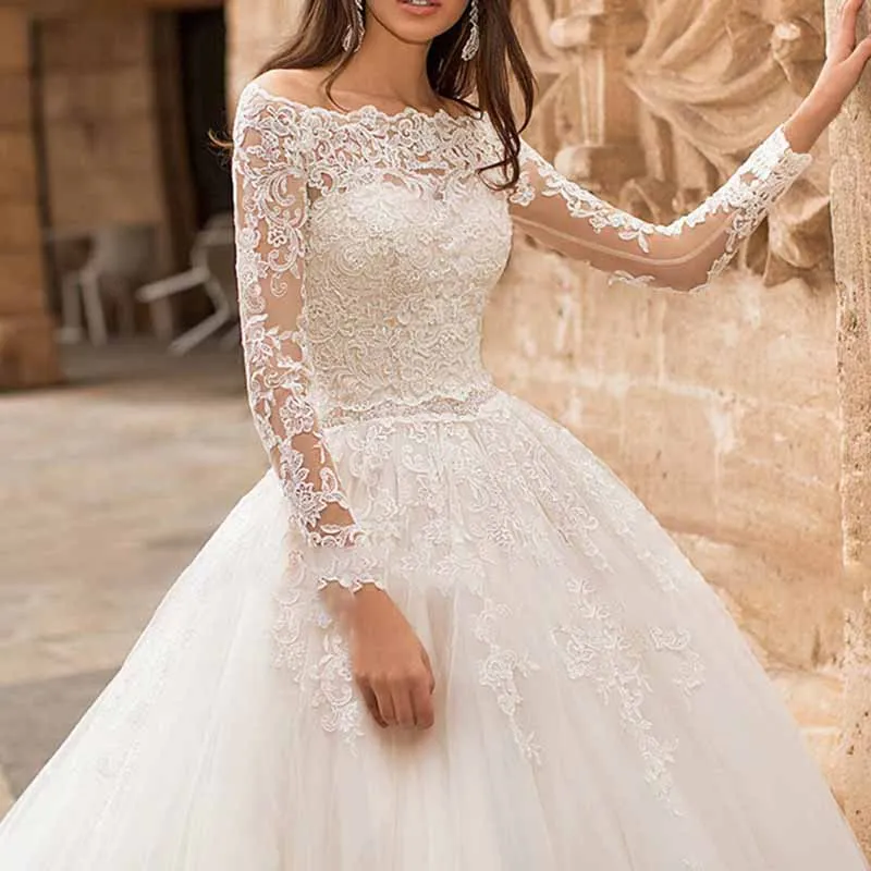 Off-the-Shoulder Sweep Train Tulle Wedding Dresses With Appliques Lace