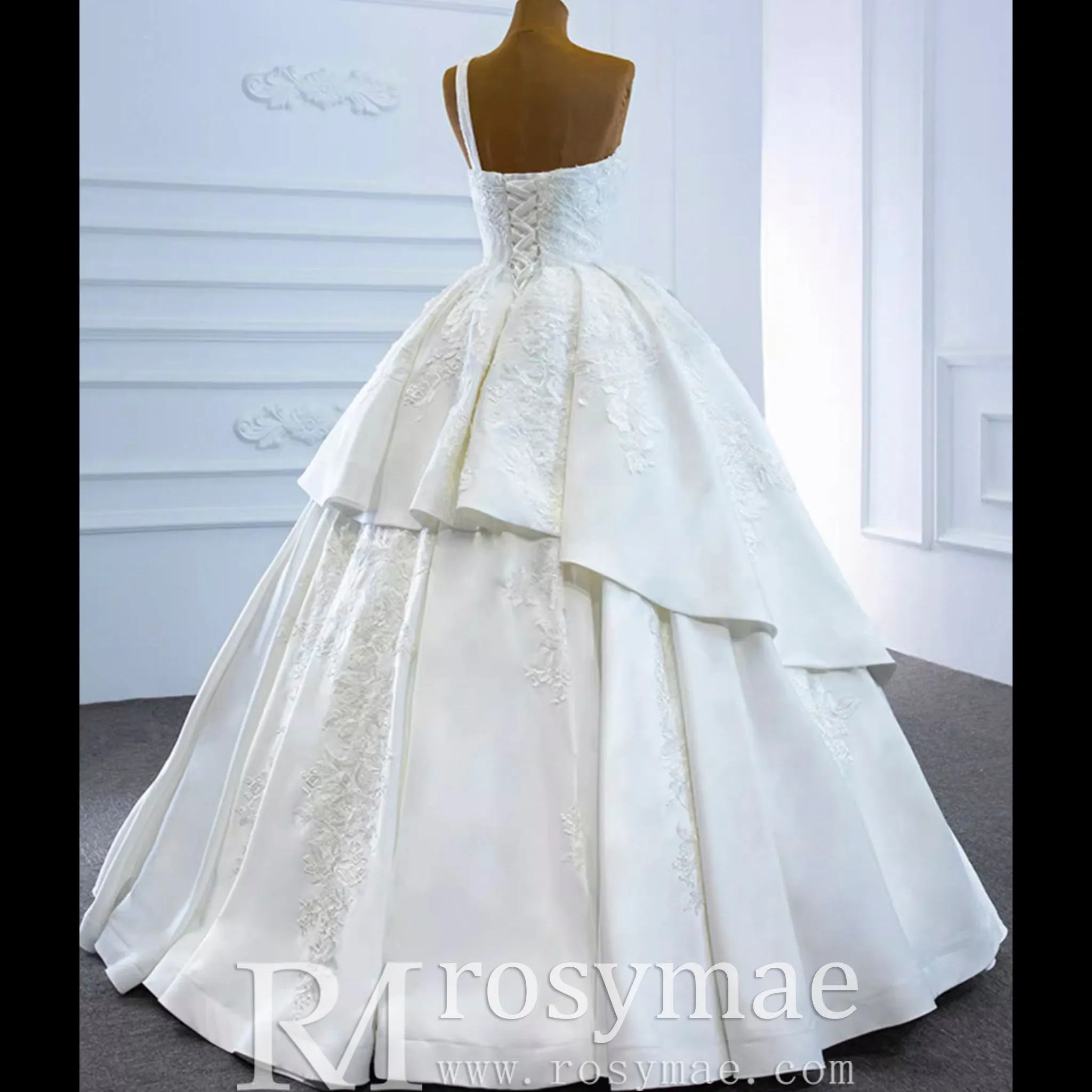 One Shoulder Ball Gown Wedding Dress Lace Appliqued Satin Bridal Gown