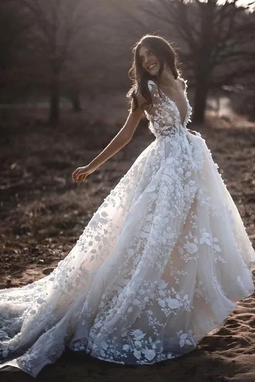 Open Back Tulle Floral Bridal Dresses with V-neckline