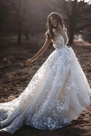Open Back Tulle Floral Bridal Dresses with V-neckline
