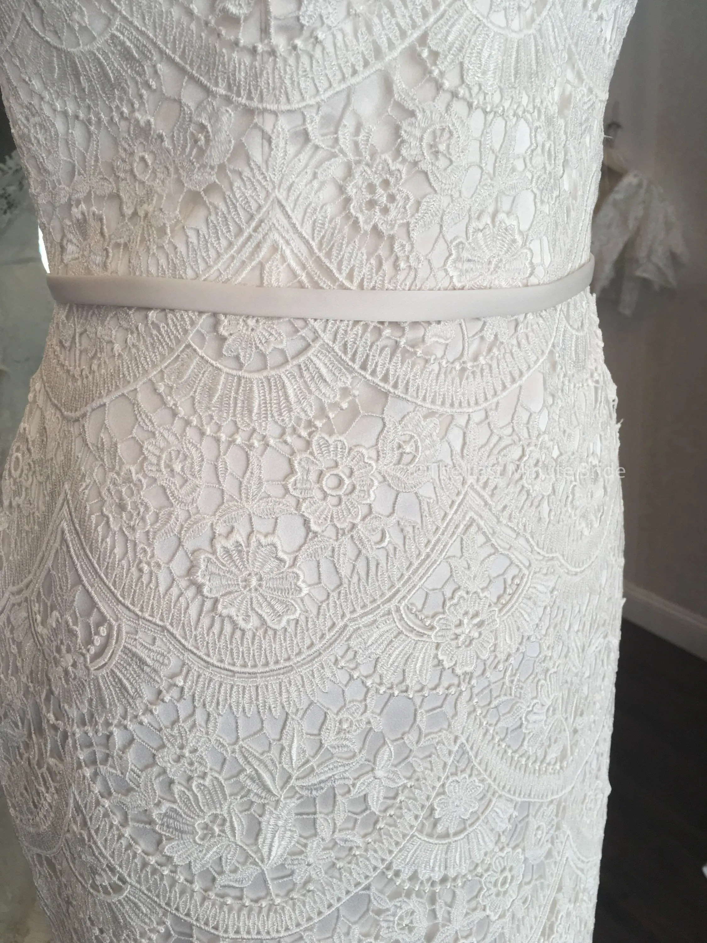 Paloma Blanca 4840