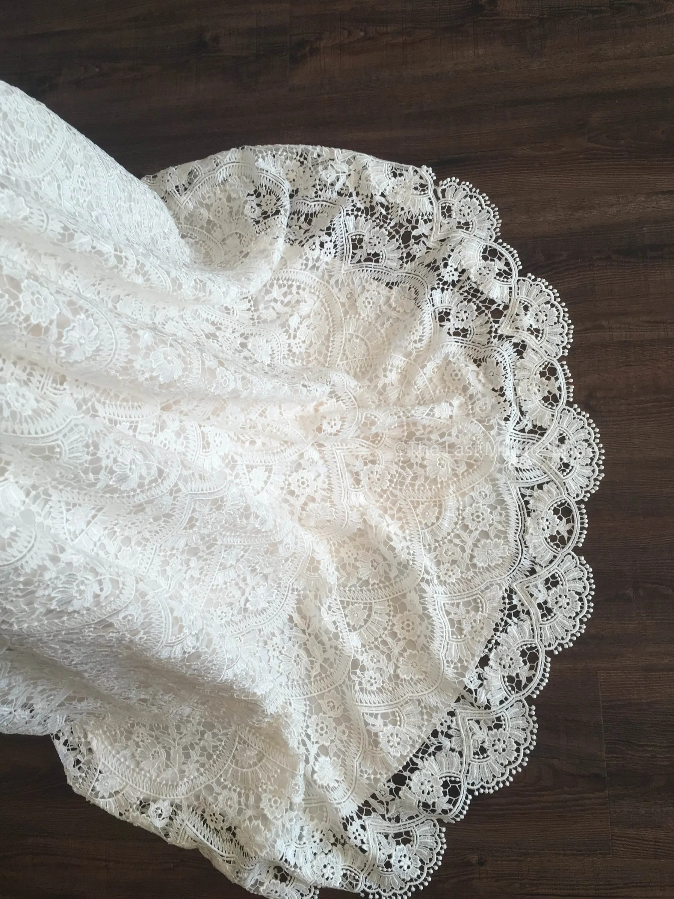 Paloma Blanca 4840