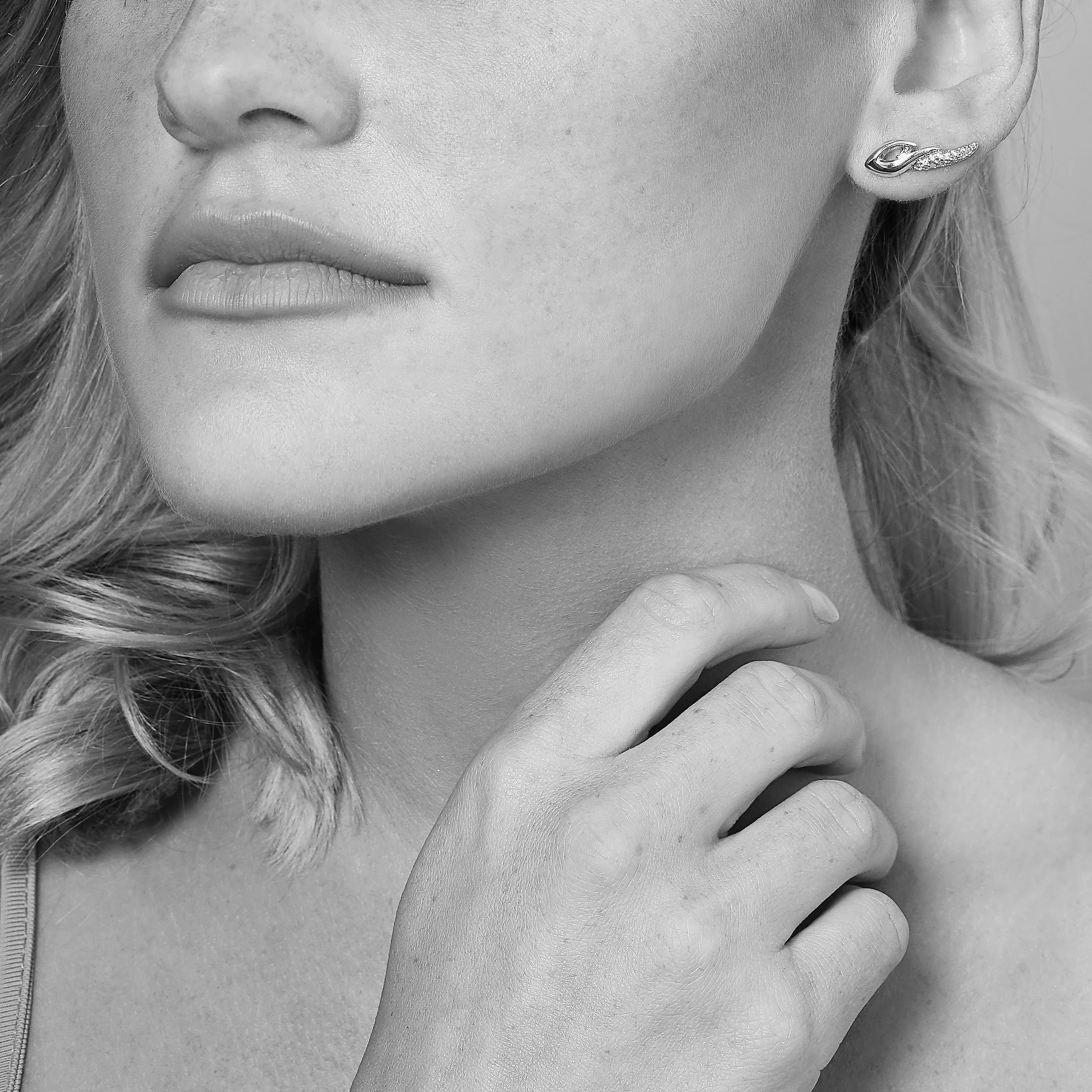 Promise Pavé Contour Earring - 18K Rose Gold Vermeil   CZ Blanc